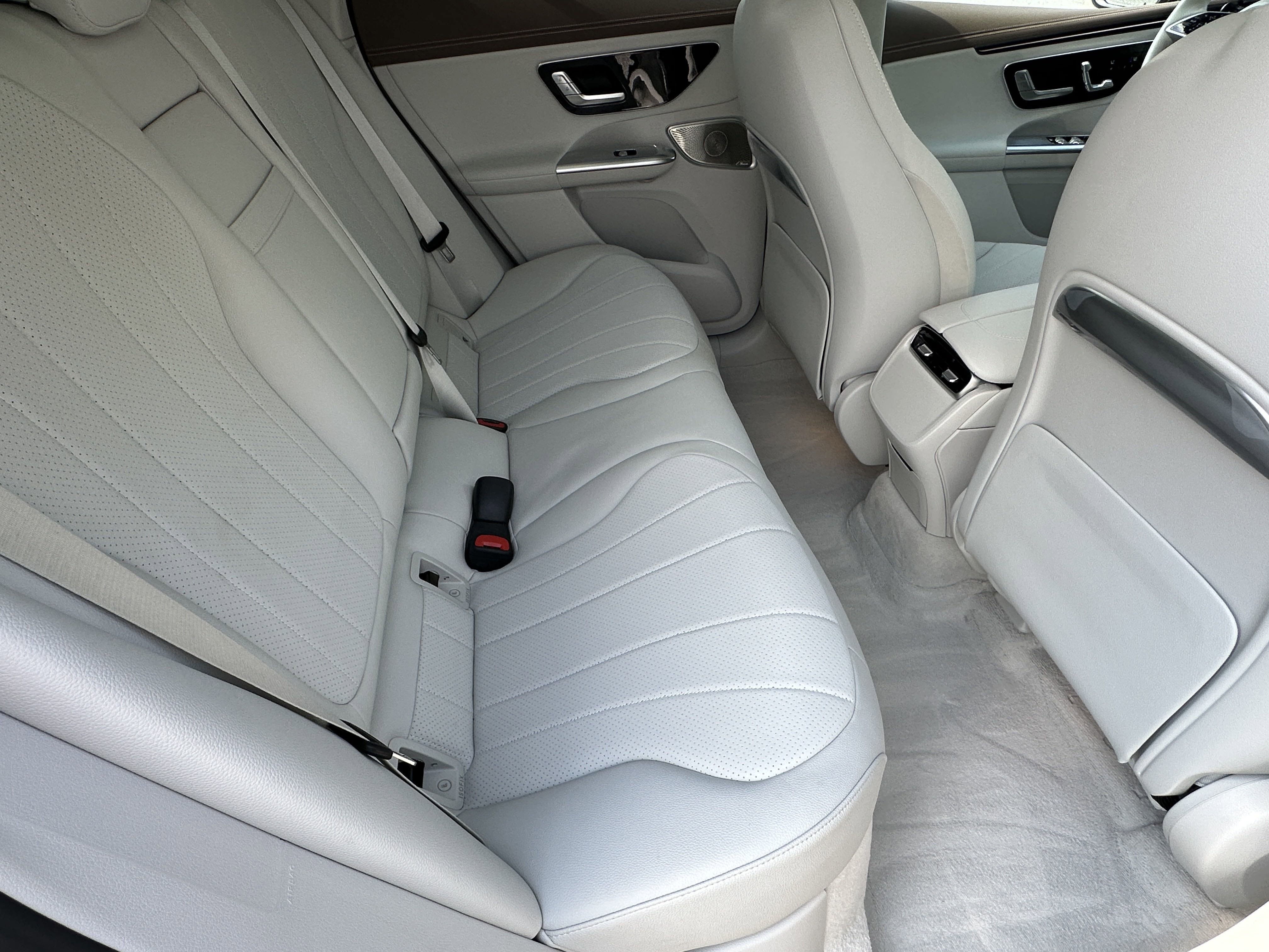 2024 Mercedes Benz EQE SUV 350 4MATIC photo 6