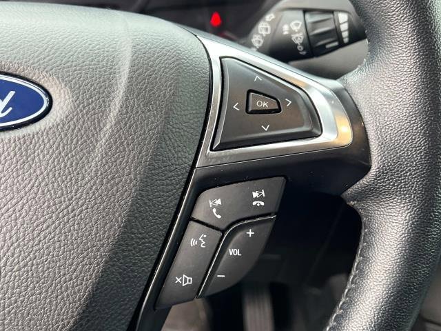 2022 Ford Edge Titanium photo 22