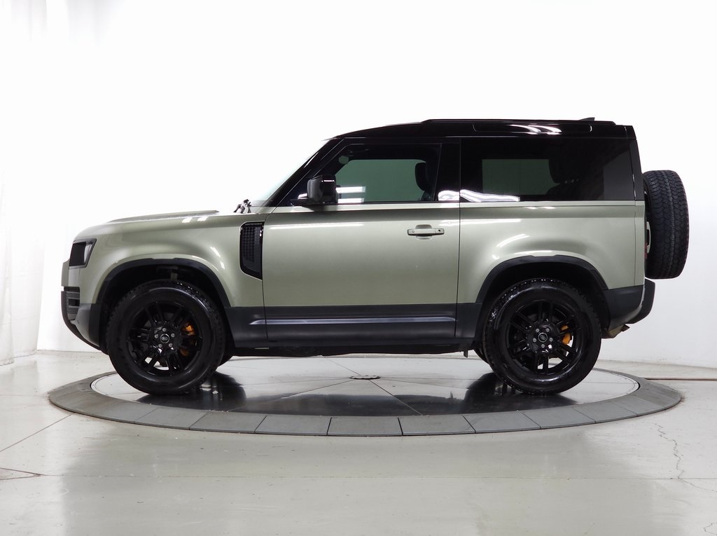 2023 Land Rover Defender 90 S photo 2