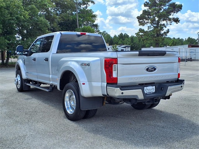 2017 Ford F-450 photo 2