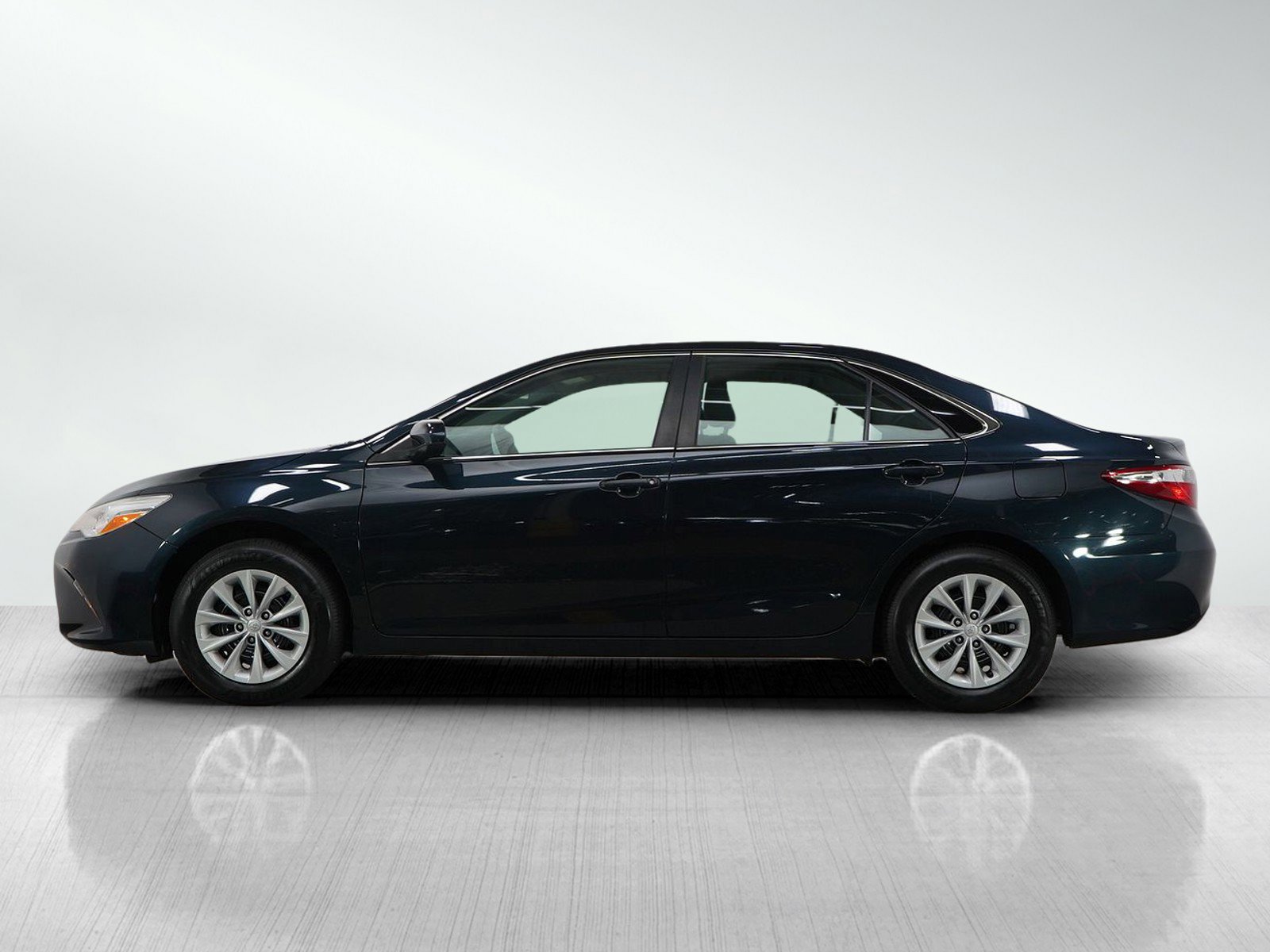 Used 2016 Toyota Camry LE with VIN 4T4BF1FK3GR570133 for sale in Burnsville, Minnesota