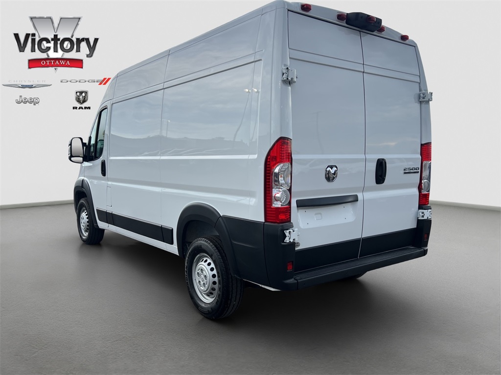 2026 Ram ProMaster 2500 photo 3