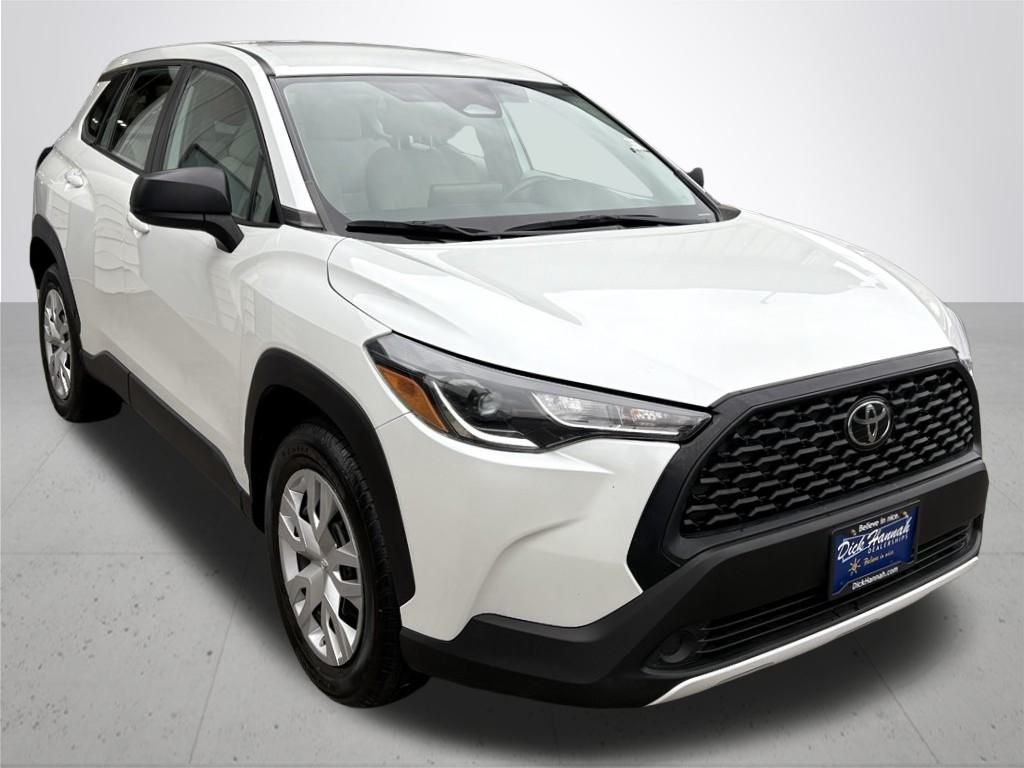 2023 Toyota Corolla Cross L photo 4