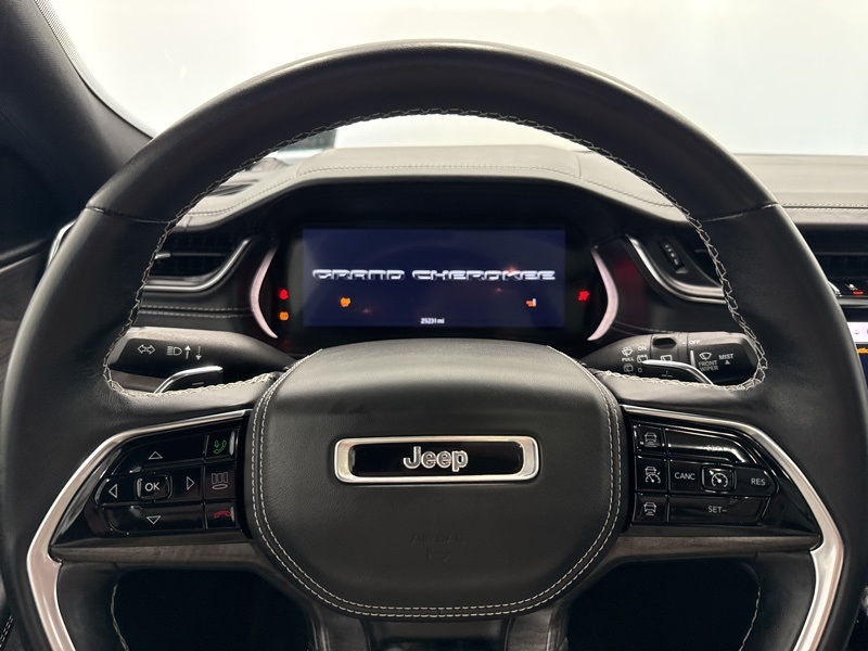 2022 Jeep Grand Cherokee Overland photo 31