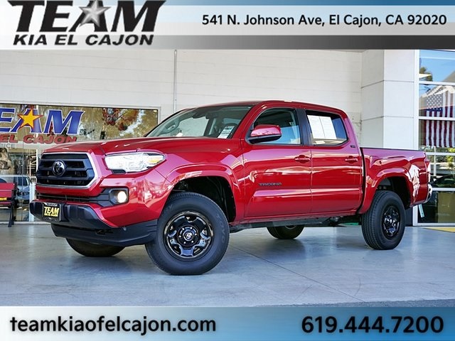 2021 Toyota Tacoma SR5 photo 2