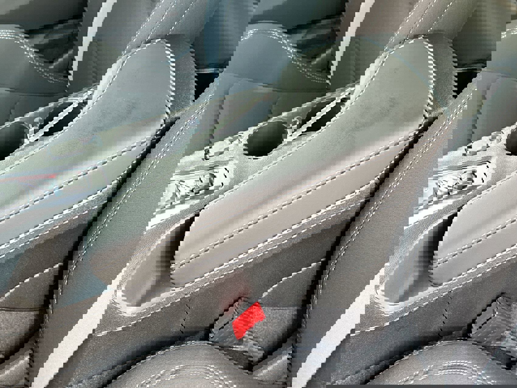 2021 Chevrolet Camaro 1LS photo 20