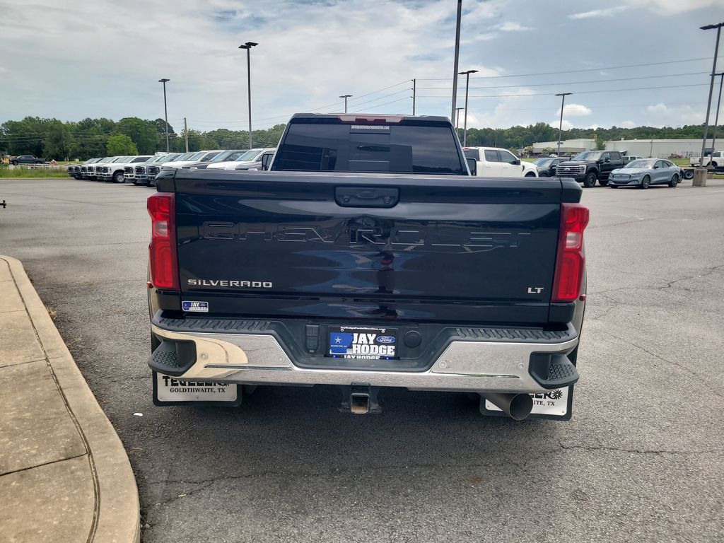 2024 Chevrolet Silverado 3500HD LT photo 4