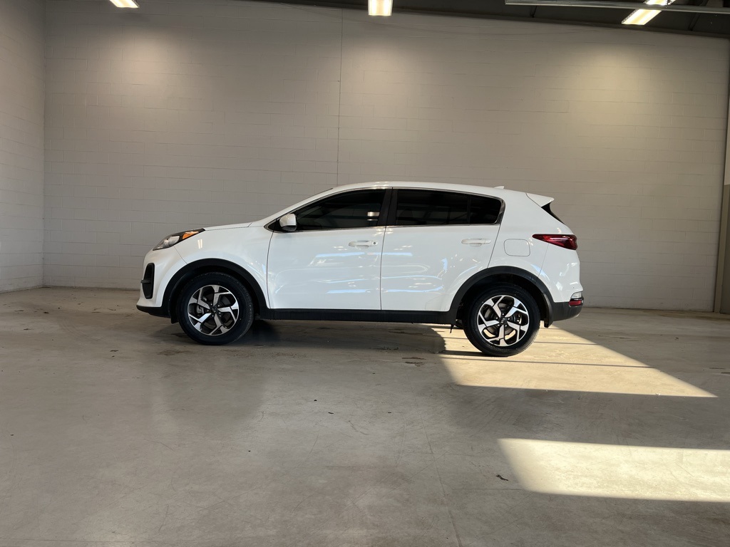 2021 Kia Sportage LX photo 2