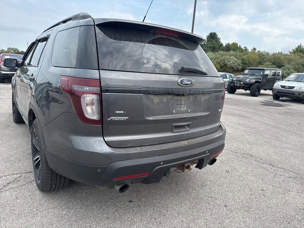 2015 Ford Explorer Sport photo 31