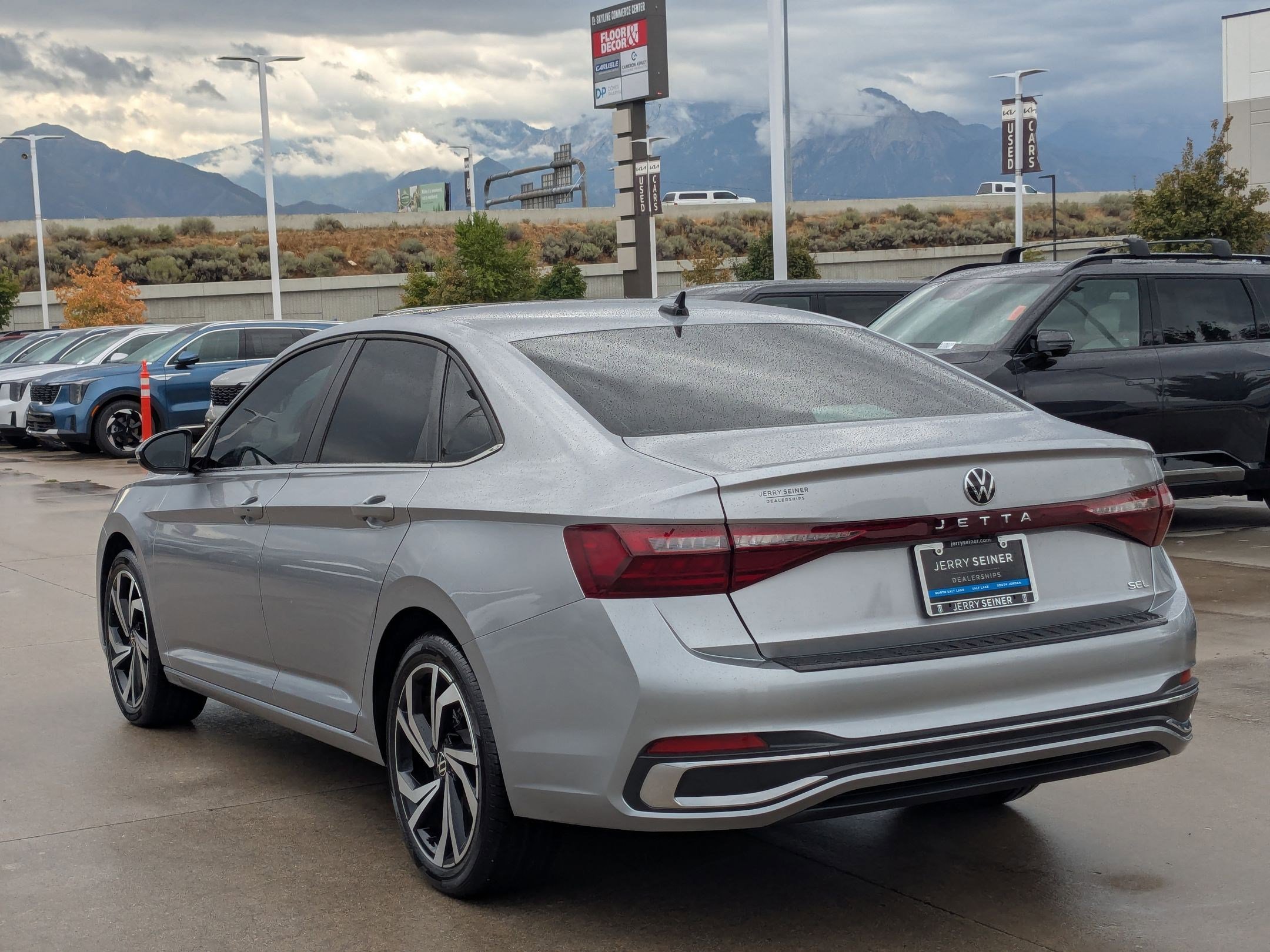 2025 Volkswagen Jetta SEL photo 3