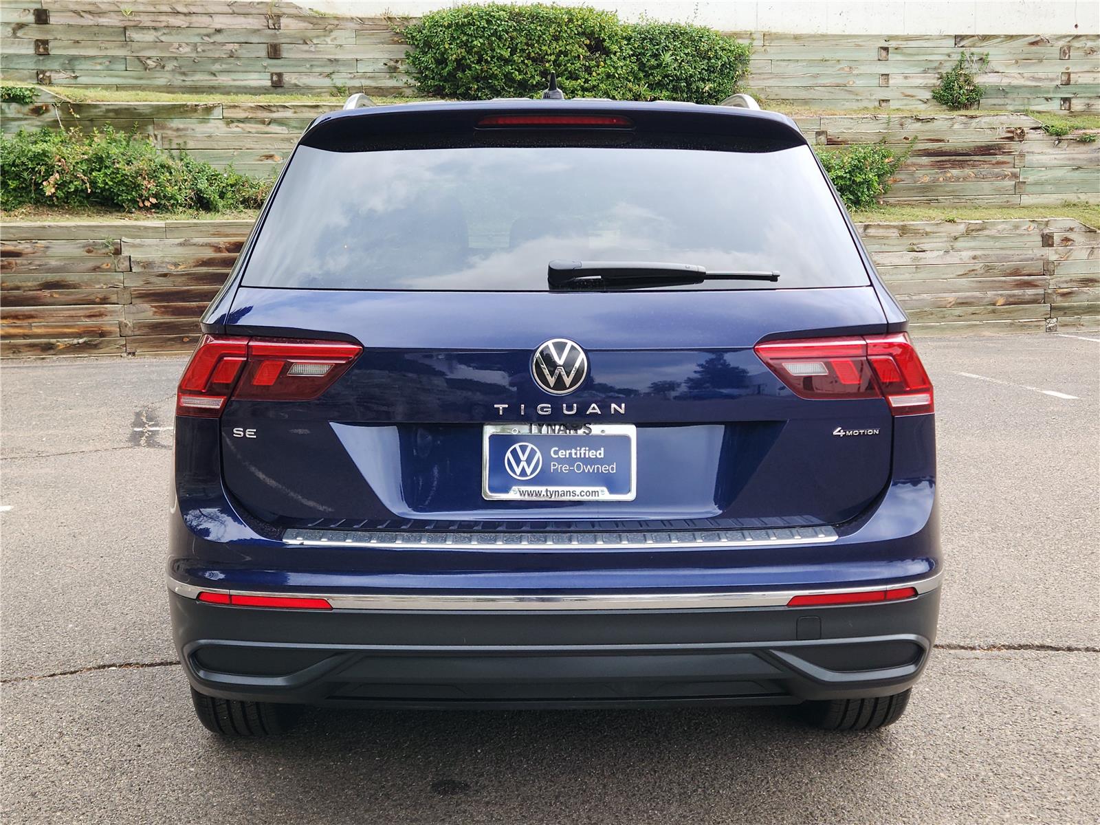 2022 Volkswagen Tiguan SE photo 4