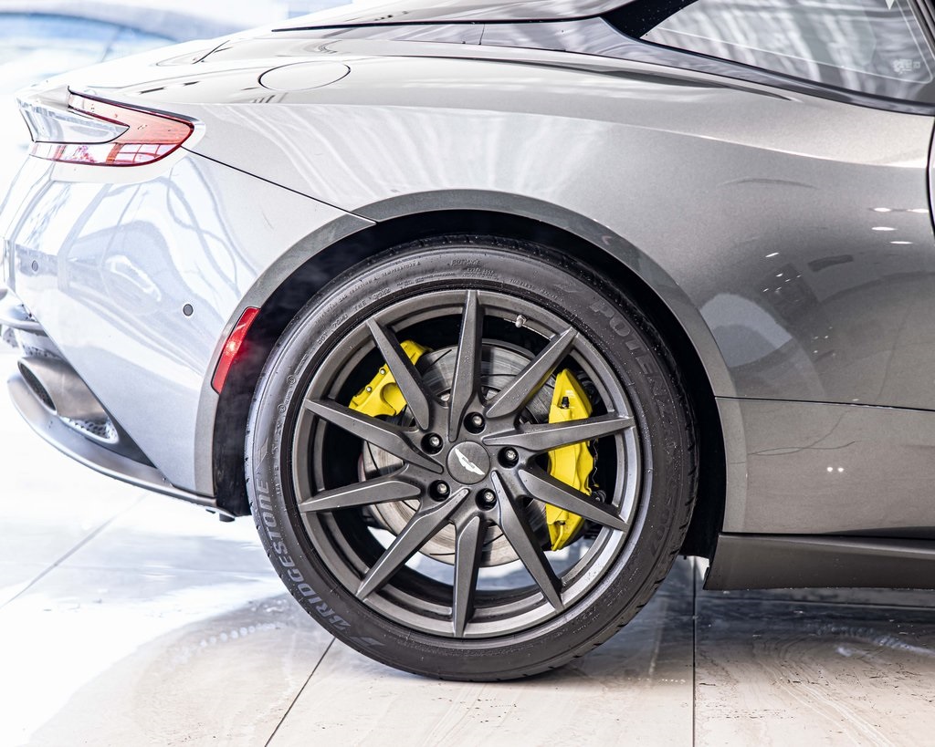 2020 ASTON MARTIN DB11 - Image 11