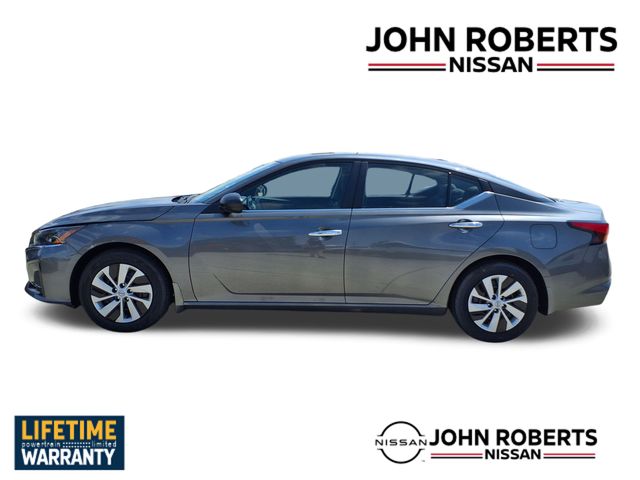 2025 Nissan Altima 2.5 S photo 2