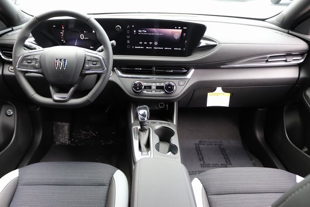 2025 Buick Envista Preferred photo 12