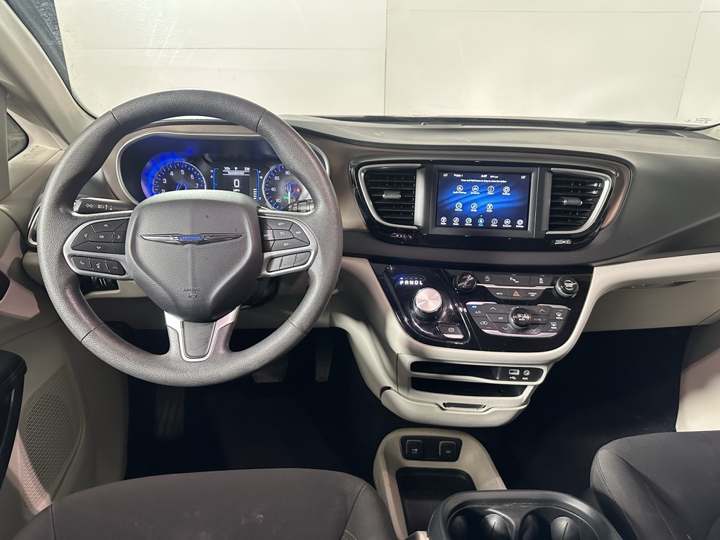 2018 Chrysler Pacifica Touring Plus photo 21