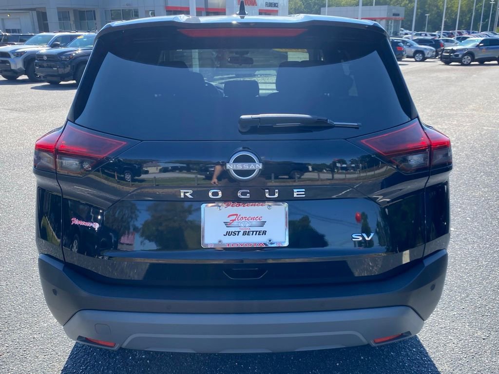 2023 Nissan Rogue SV photo 9