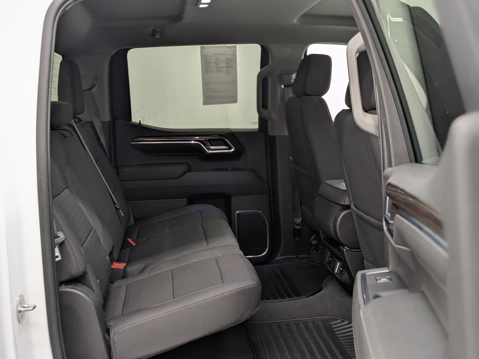 2023 Chevrolet Silverado 1500 photo 19