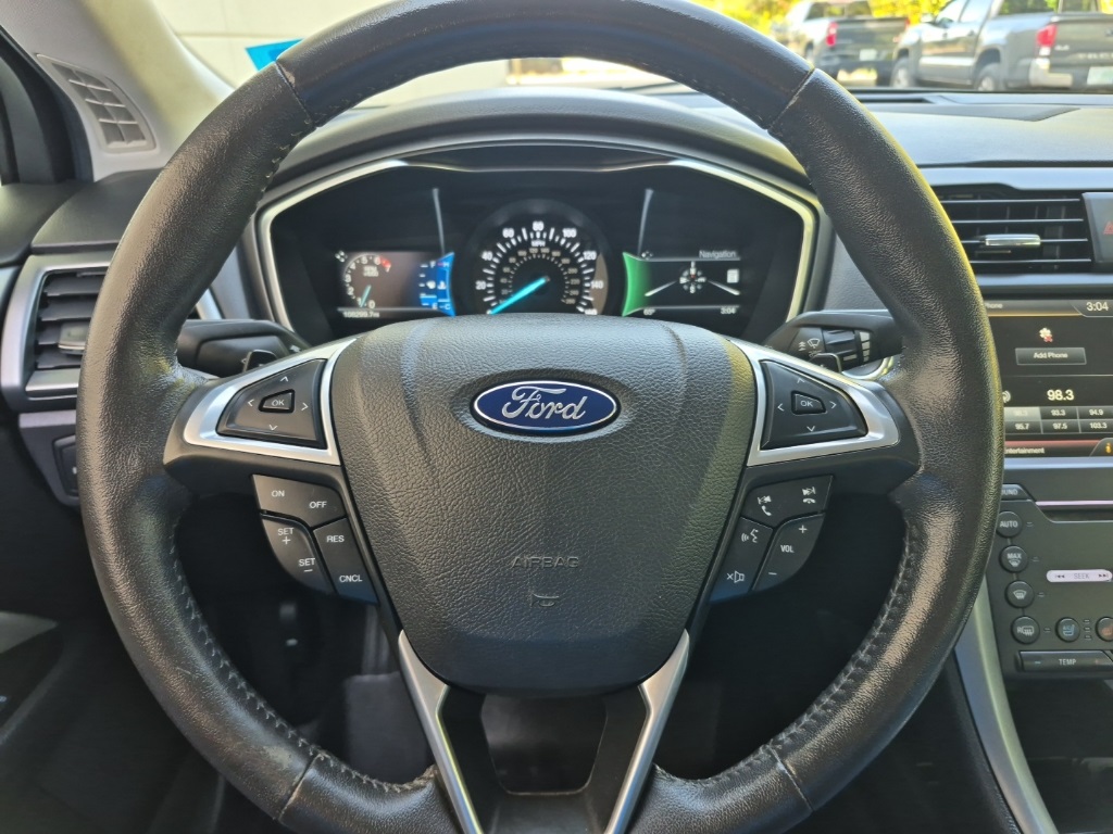 2016 Ford Fusion Titanium photo 14