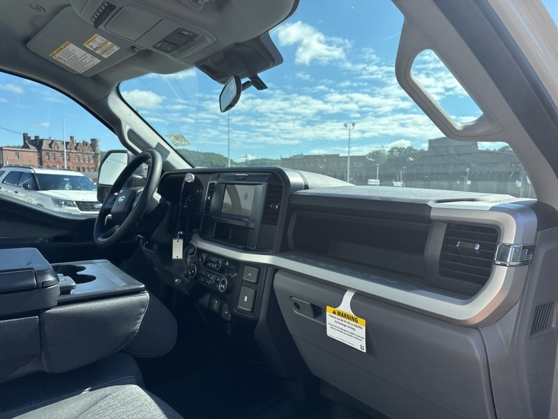 2025 Ford F-350 XL photo 13
