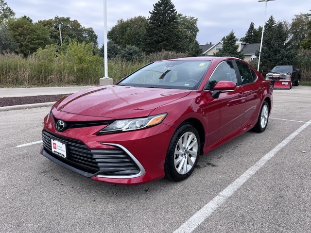 2024 Toyota Camry LE photo 3