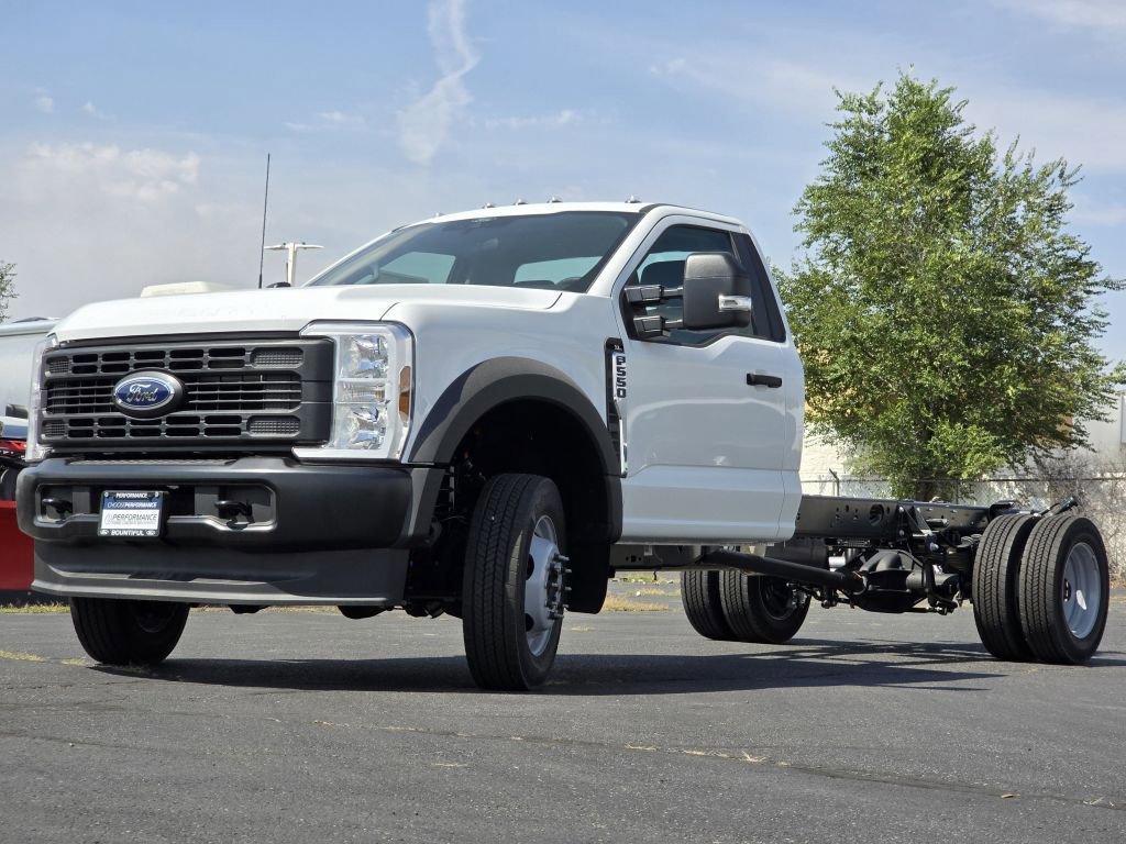 2025 Ford F-550 XL photo 2