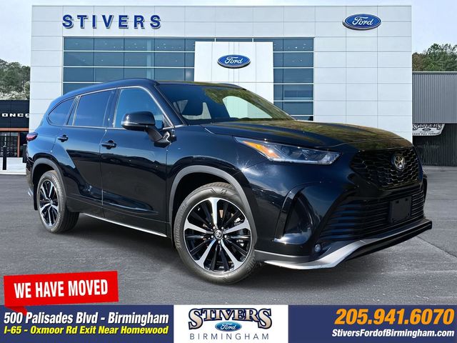 2022 Toyota Highlander XSE's photo