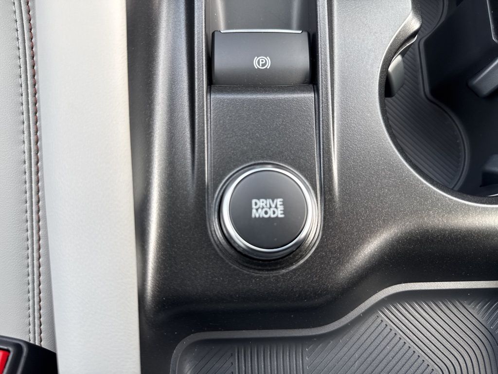 2025 Ford Explorer photo 33