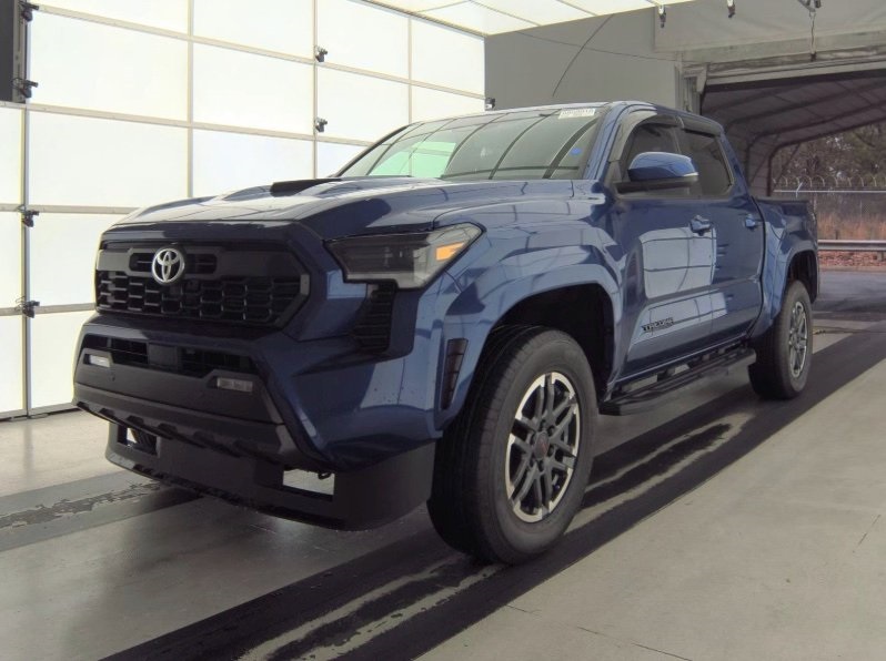 2024 Toyota Tacoma TRD Sport's photo