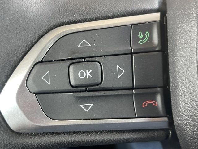 2024 Jeep Compass Latitude Lux photo 14