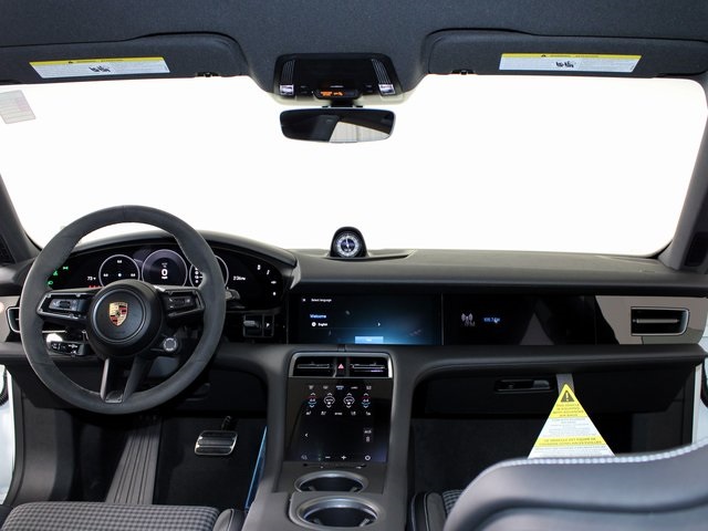 2025 Porsche Taycan 4 photo 13