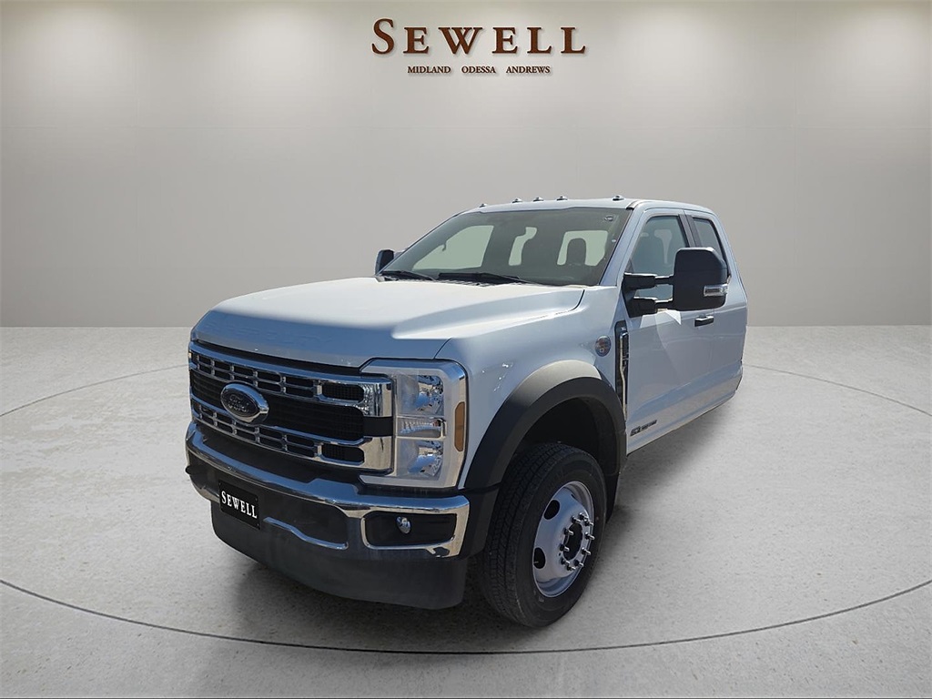 2024 Ford F-550 Super Duty Chassis Cab XL's photo