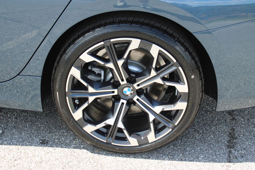 2025 Bmw 330i xDrive photo 33