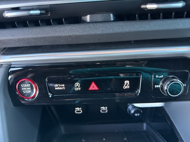 2025 Audi SQ5 Premium Plus photo 6