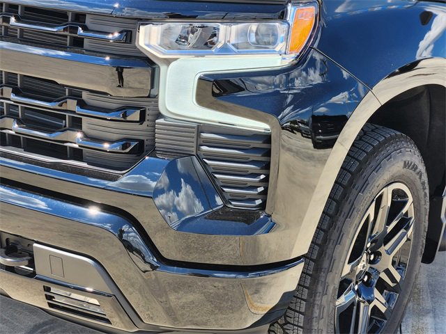 2026 Chevrolet Silverado 1500 RST photo 4