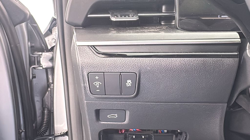 2026 Kia K5 GT-Line photo 28