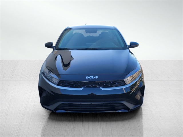 2023 Kia Forte LXS photo 9
