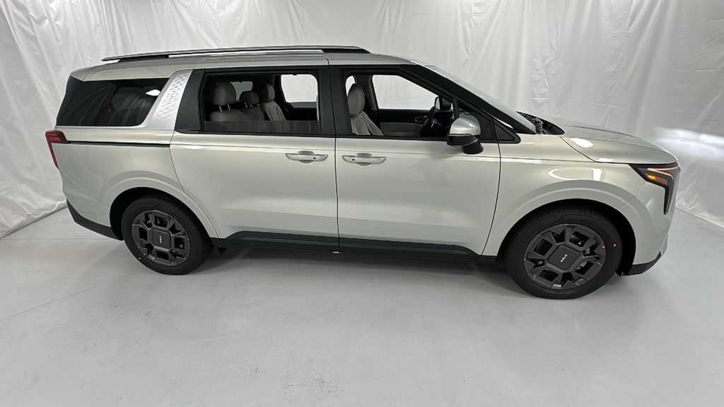 2026 Kia Carnival EX photo 2