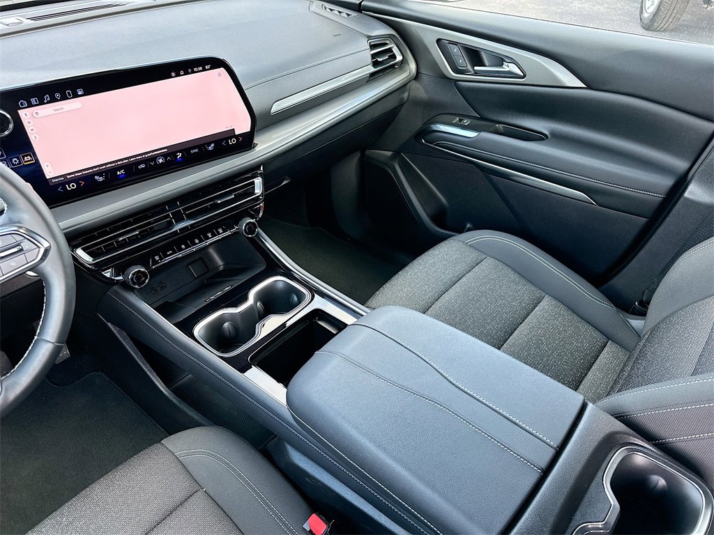2024 Chevrolet Traverse photo 19