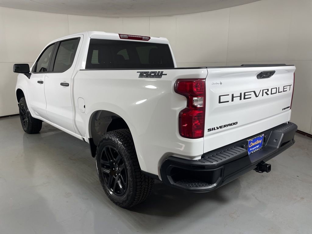 2026 Chevrolet Silverado 1500 Custom Trail Boss photo 2