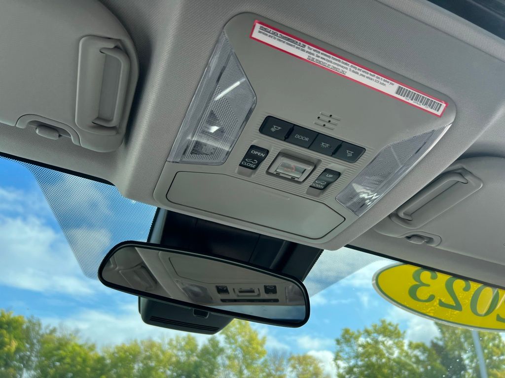 2023 Toyota RAV4 XLE Premium photo 14