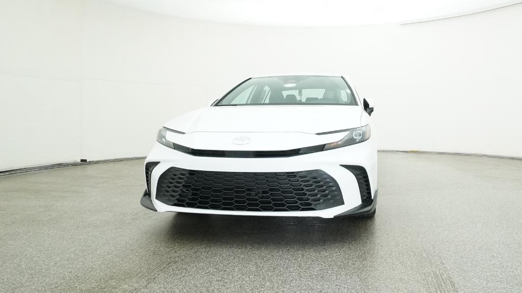 2026 Toyota Camry SE photo 3
