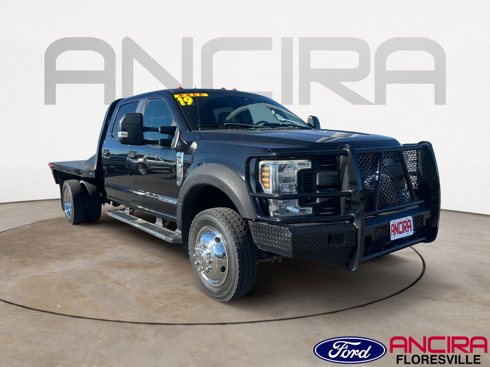 2019 Ford F-550 Super Duty Chassis Cab XL's photo