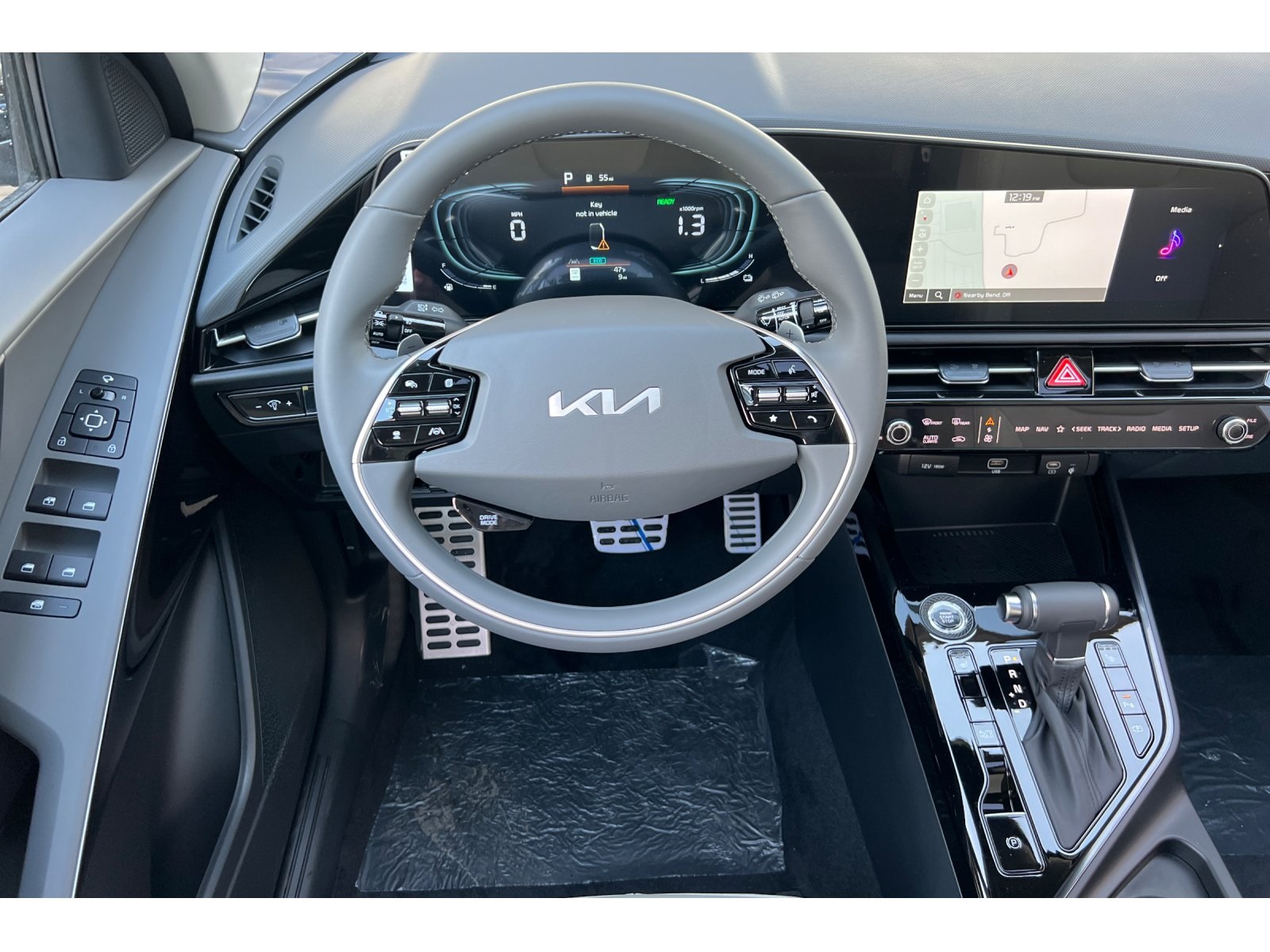 2025 Kia Niro EX Touring photo 14