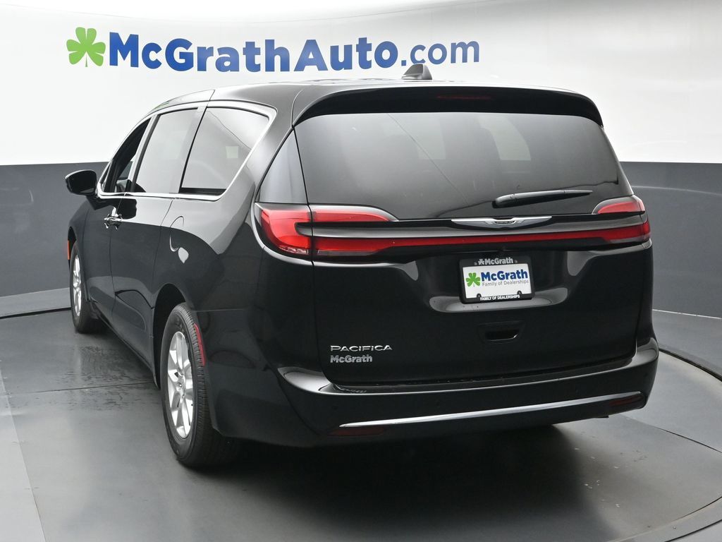 2026 Chrysler Pacifica photo 28