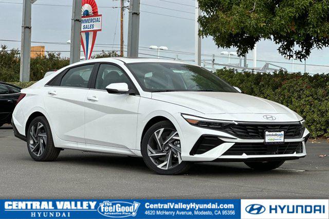 2025 Hyundai Elantra Limited's photo