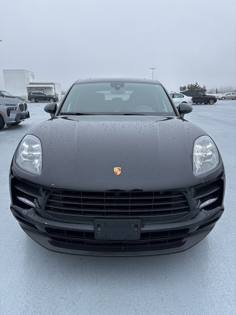 2019 Porsche Macan Base photo 2
