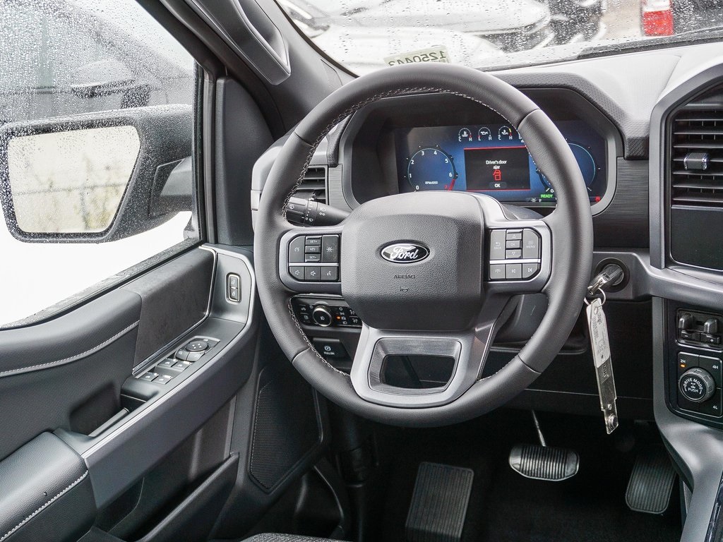 2025 Ford F-150 XLT photo 15