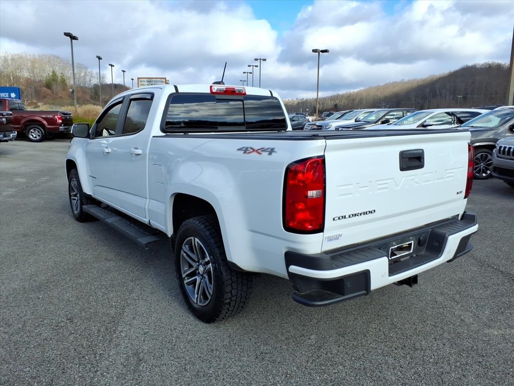 2021 Chevrolet Colorado LT photo 3