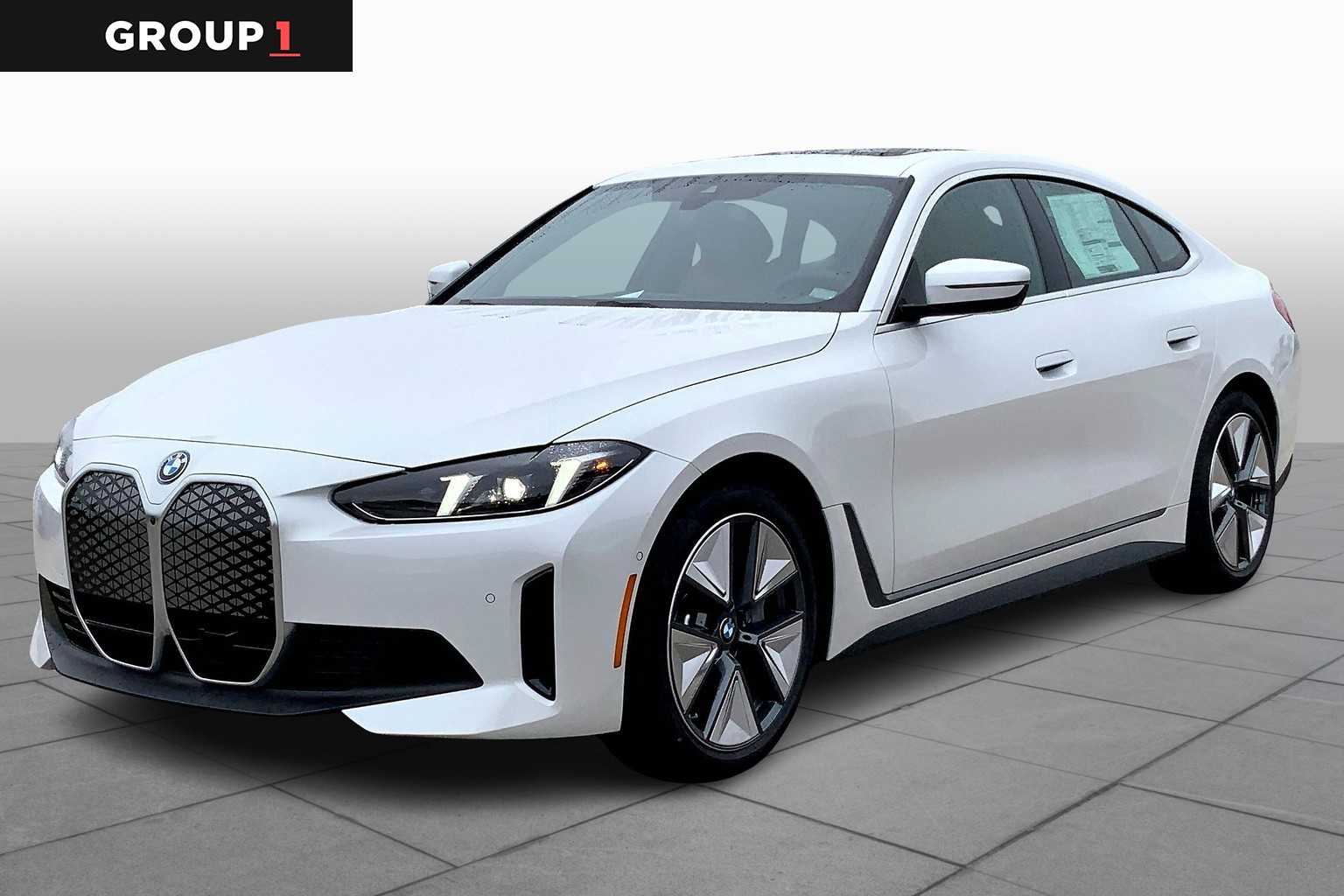 2025 BMW i4 40's photo