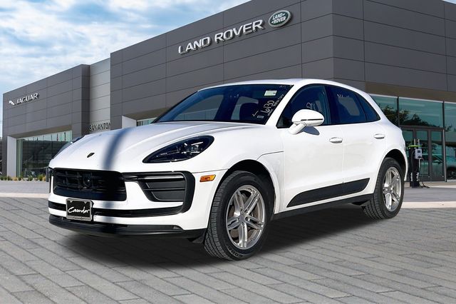 2024 Porsche Macan Base